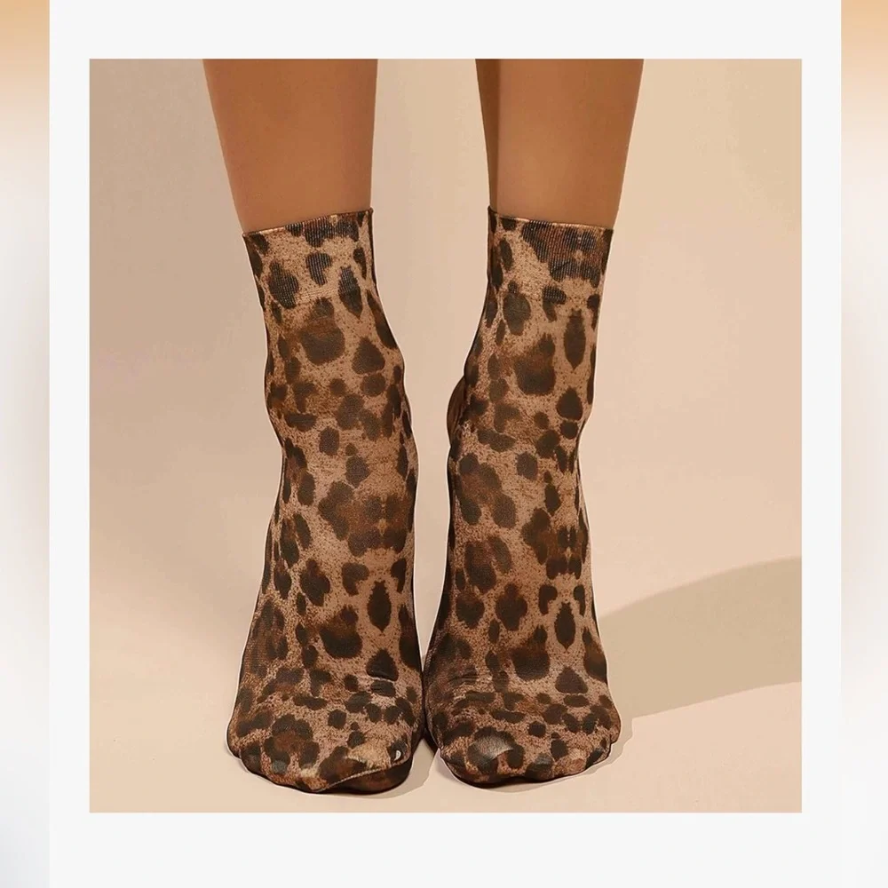 🆕 5 pairs Leopard & Cow Print Sheer Ankle Socks - Pack of Mixed Animal Prints
